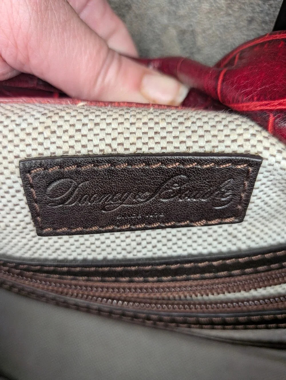 Dooney & Bourke iconic logo
